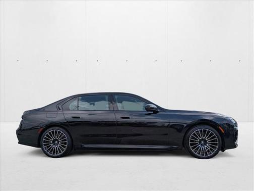 2025 BMW i7 xDrive60