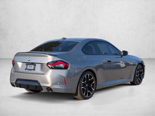 2025 BMW 230 i