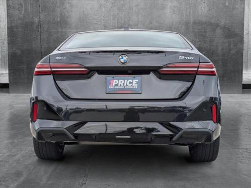 2025 BMW 540 i xDrive