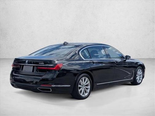 2021 BMW 740 740i