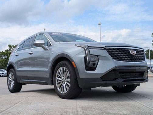 2024 Cadillac XT4 Premium Luxury