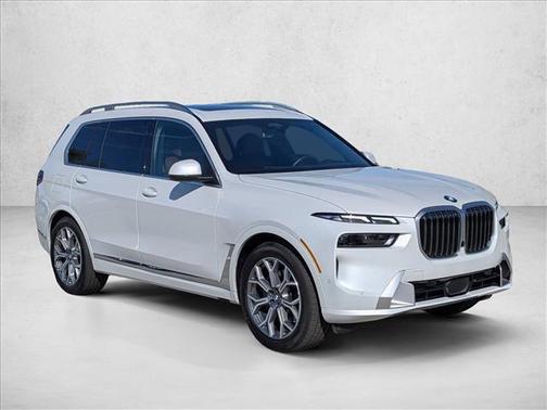 White 2025 BMW X7 xDrive40i
