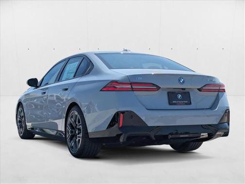 2025 BMW i5 eDrive40