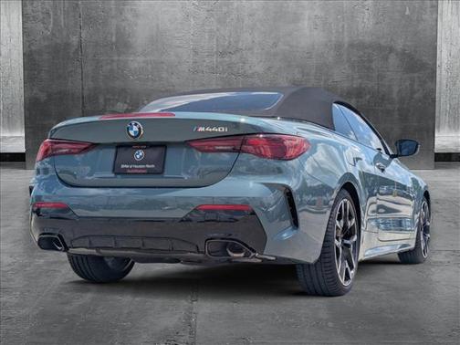 2025 BMW M440 i
