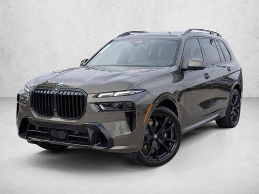Manhattan Green Metallic 2026 BMW X7 xDrive40i