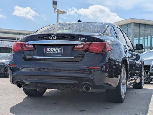 2015 INFINITI Q70L 3.7