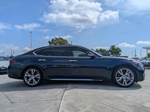 2015 INFINITI Q70L 3.7