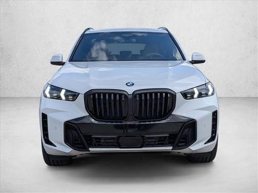 Mineral White Metallic 2026 BMW X5 xDrive40i