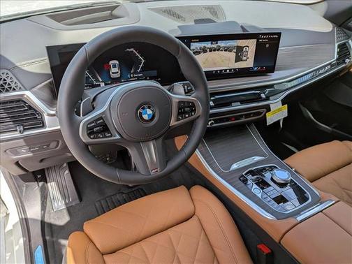 Mineral White Metallic 2026 BMW X5 xDrive40i