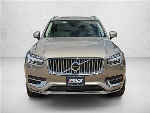 2022 Volvo XC90 T6 Inscription
