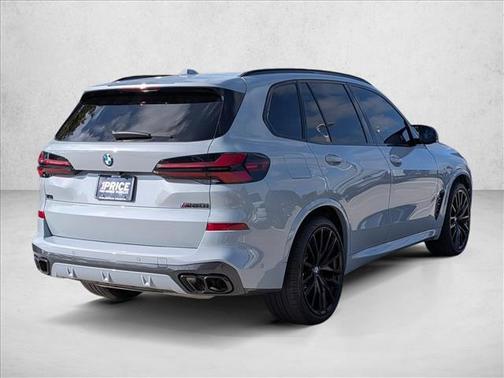 2025 BMW X5 M60i