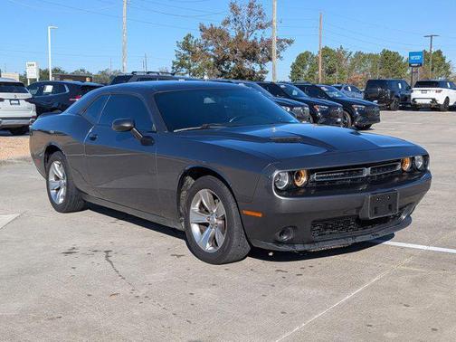 2021 Dodge Challenger SXT