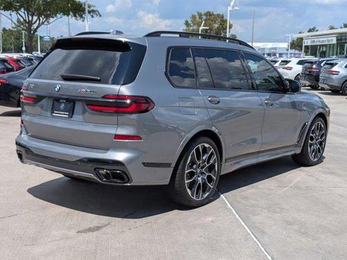 2026 BMW X7 M60i