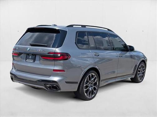 2026 BMW X7 M60i