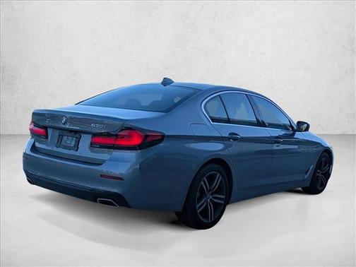 2022 BMW 530 i