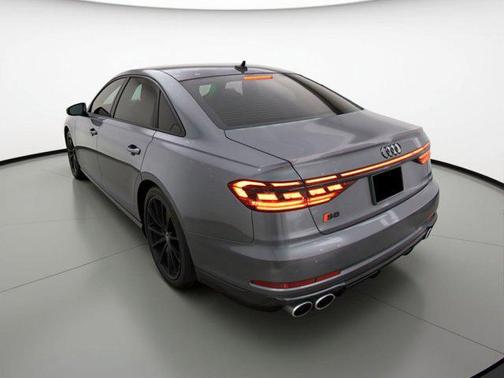 2022 Audi S8 4.0T