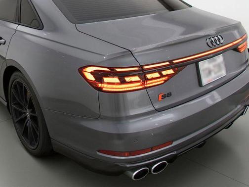 2022 Audi S8 4.0T