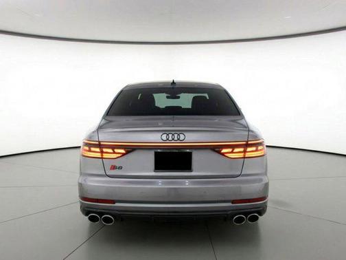 2022 Audi S8 4.0T