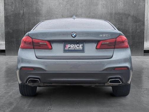 2018 BMW 530 530i
