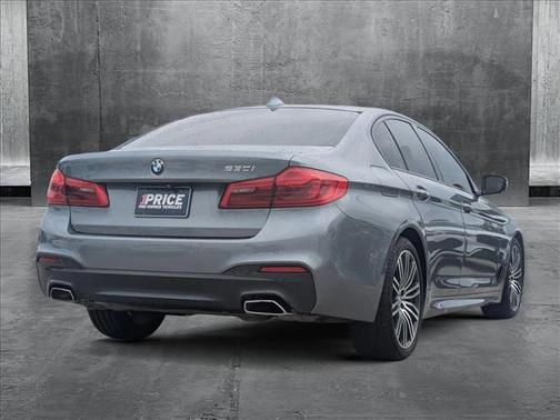 2018 BMW 530 530i