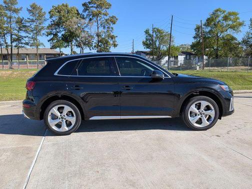 2023 Audi Q5 45 S line Prestige
