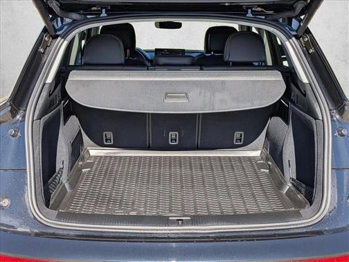 2023 Audi Q5 45 S line Prestige