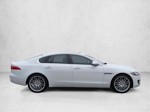 2019 Jaguar XF 30t Prestige
