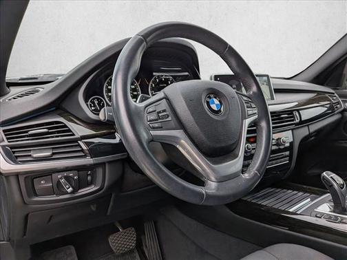Black Sapphire Metallic 2018 BMW X5 sDrive35i