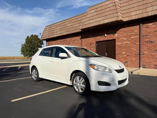 2010 Toyota Matrix Base