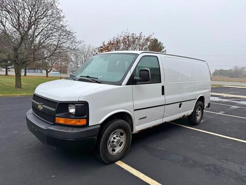 2005 Chevrolet Express 3500 Base
