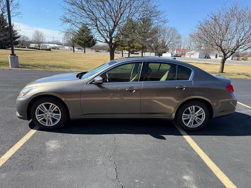 2012 INFINITI G37x Base