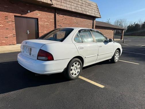 2002 Nissan Sentra XE