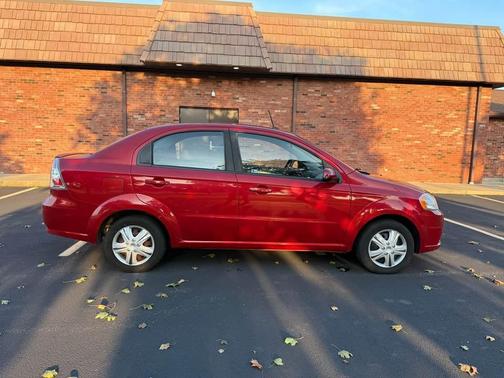 2011 Chevrolet Aveo LT