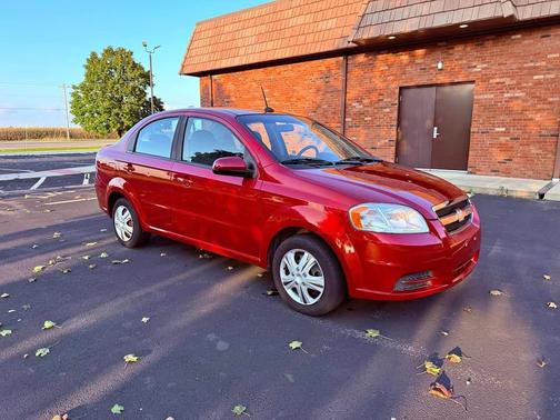 2011 Chevrolet Aveo LT