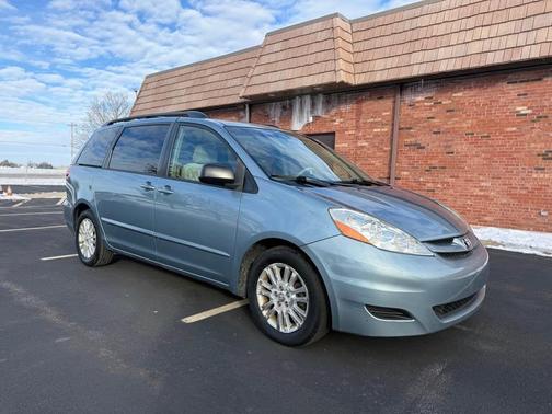 2008 Toyota Sienna CE
