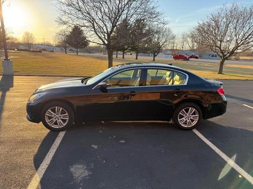 2013 INFINITI G37x Base