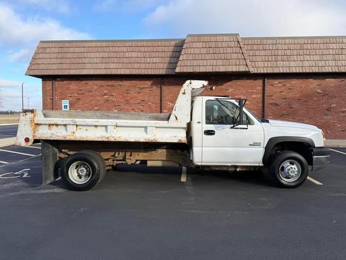 2005 Chevrolet Silverado 3500 Work Truck