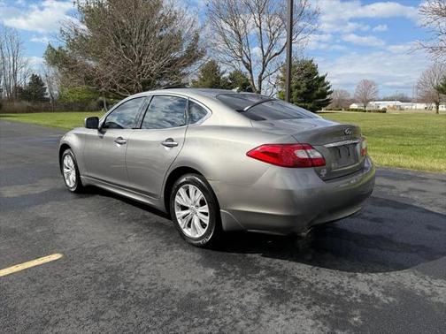 2011 INFINITI M37x Base