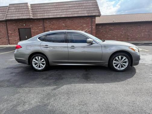 2011 INFINITI M37x Base