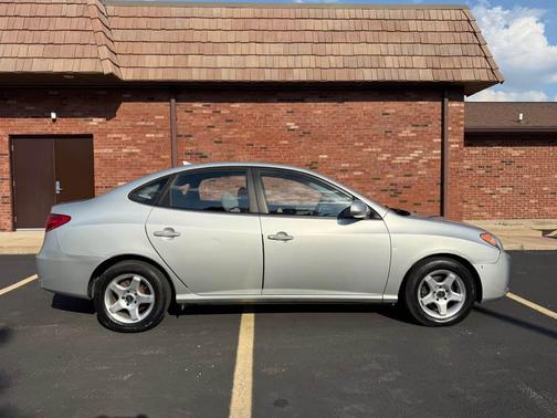 2010 Hyundai ELANTRA GLS