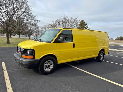 2006 GMC Savana 3500 Base