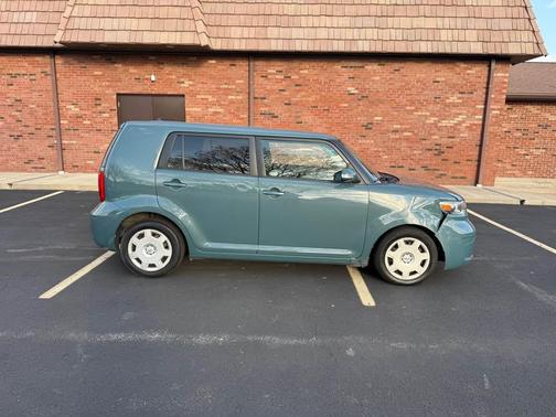 2009 Scion xB Base