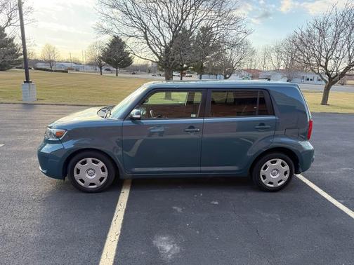 2009 Scion xB Base
