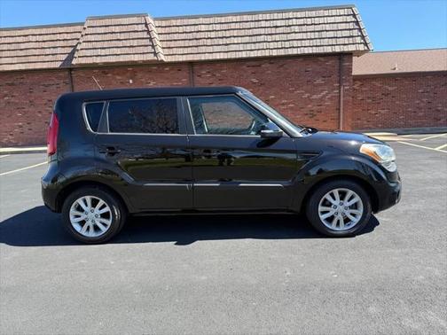 2013 Kia Soul +