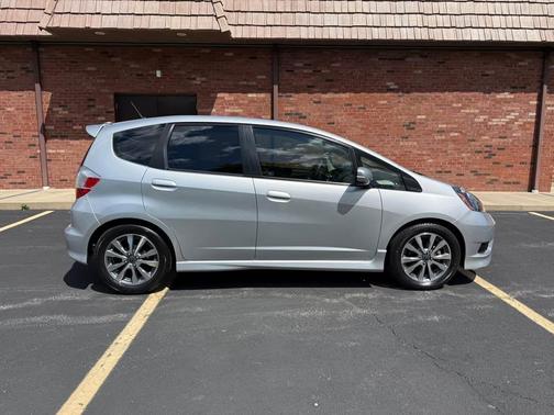 Alabaster Silver Metallic 2013 Honda Fit Sport
