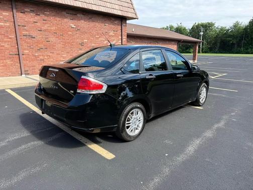 Ebony 2010 Ford Focus SE