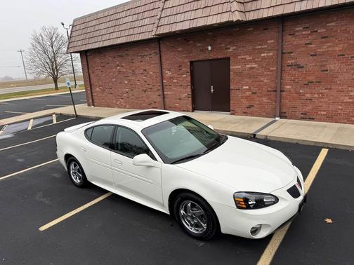 2004 Pontiac Grand Prix GT2
