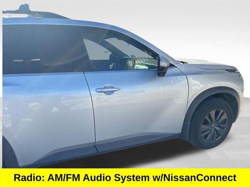 2023 Nissan Pathfinder SV FWD