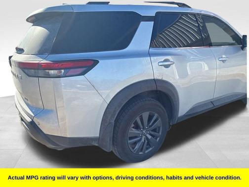 2023 Nissan Pathfinder SV FWD