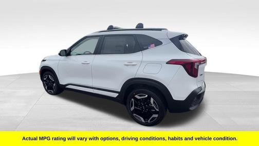 Snow White Pearl 2026 Kia Seltos SX